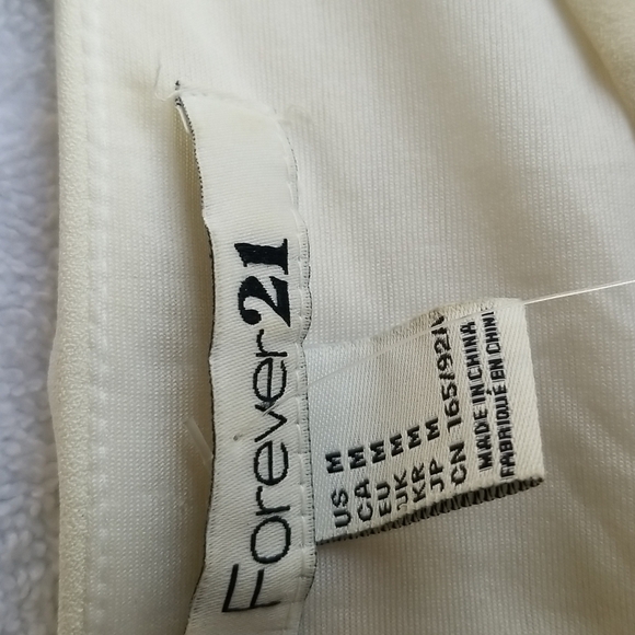 NWT Forever 21 women's cream/black pleated dress size medium - Picture 5 of 10